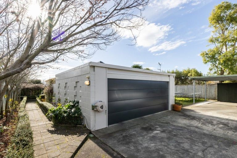 Photo of property in 35a Lucknow Road, Havelock North, 4130