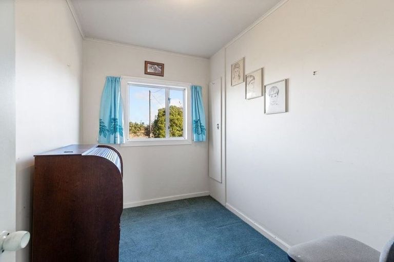 Photo of property in 18 Lake Terrace Road, Little River, 7591