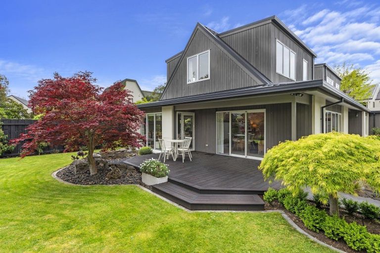 Photo of property in 8 Chevron Place, Ilam, Christchurch, 8041