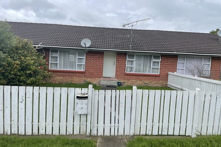 Photo of property in 1/6 Opaheke Road, Papakura, 2110