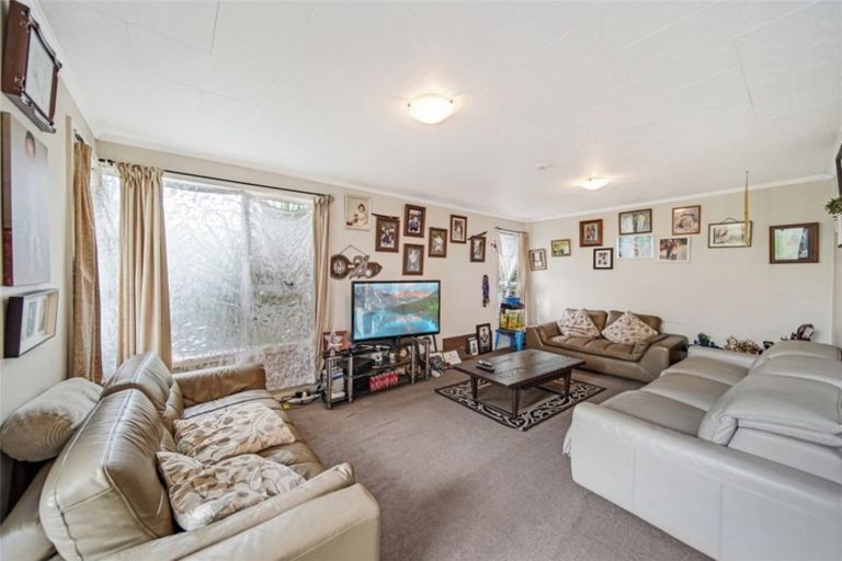 Photo of property in 47 Wickman Way, Mangere East, Auckland, 2024