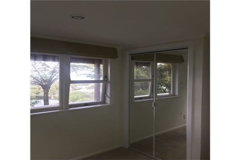 Photo of property in 53 London Road, Korokoro, Lower Hutt, 5012