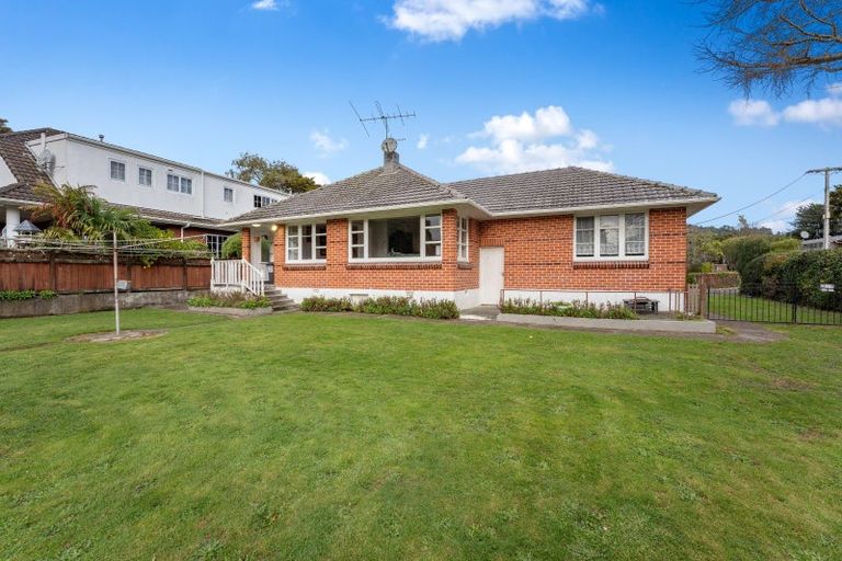 Photo of property in 8a Wood Street, Wallaceville, Upper Hutt, 5018