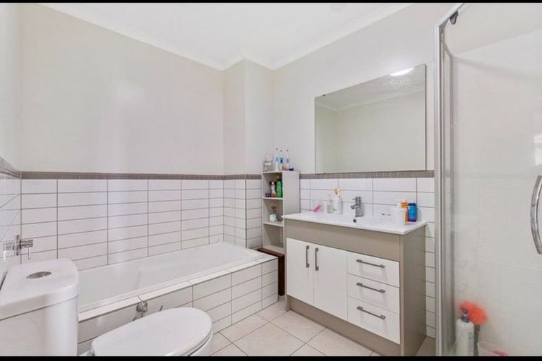 Photo of property in 216 Porchester Road, Takanini, 2112