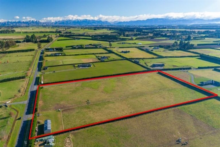 Photo of property in 604 Halkett Road, West Melton, Christchurch, 7671