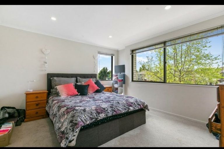 Photo of property in 216 Porchester Road, Takanini, 2112