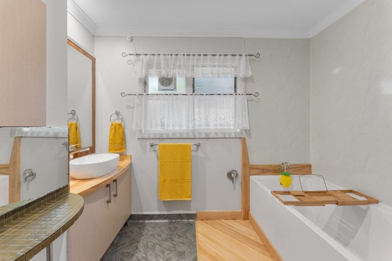 Photo of property in 8a Wood Street, Wallaceville, Upper Hutt, 5018