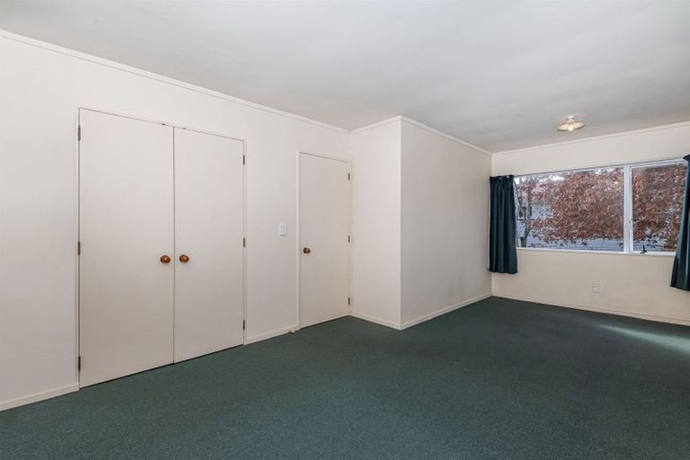 Photo of property in 2/288 Rangatira Road, Beach Haven, Auckland, 0626