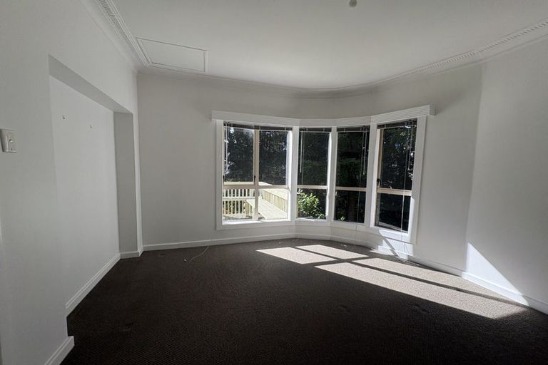 Photo of property in 235 Forest Road, Waiatarua, Auckland, 0612