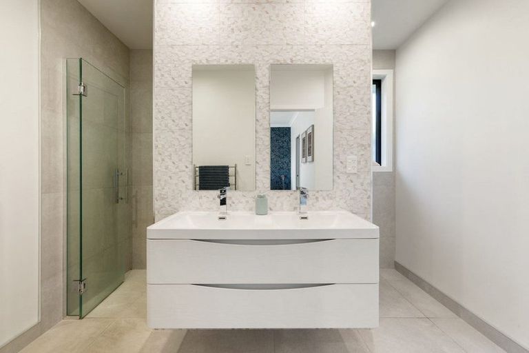 Photo of property in 14 Bronte Place, Leamington, Cambridge, 3432