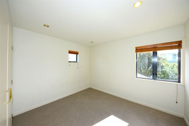 Photo of property in 382a Memorial Avenue, Burnside, Christchurch, 8053