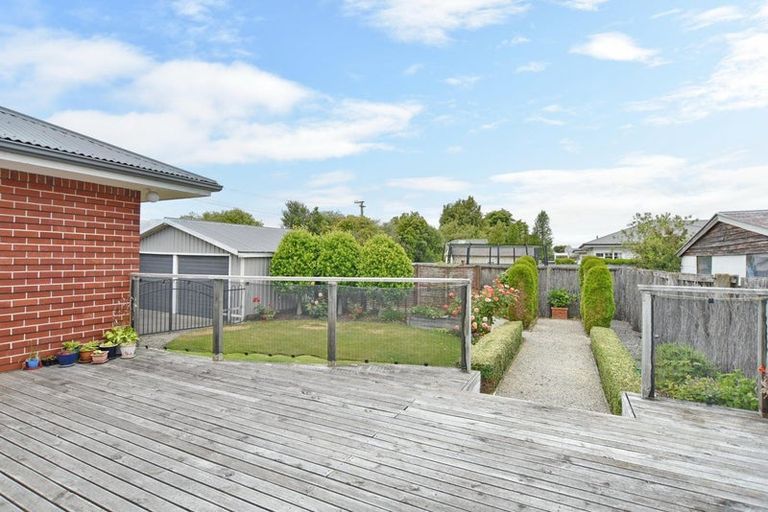 Photo of property in 4 Mcfaddens Road, St Albans, Christchurch, 8052
