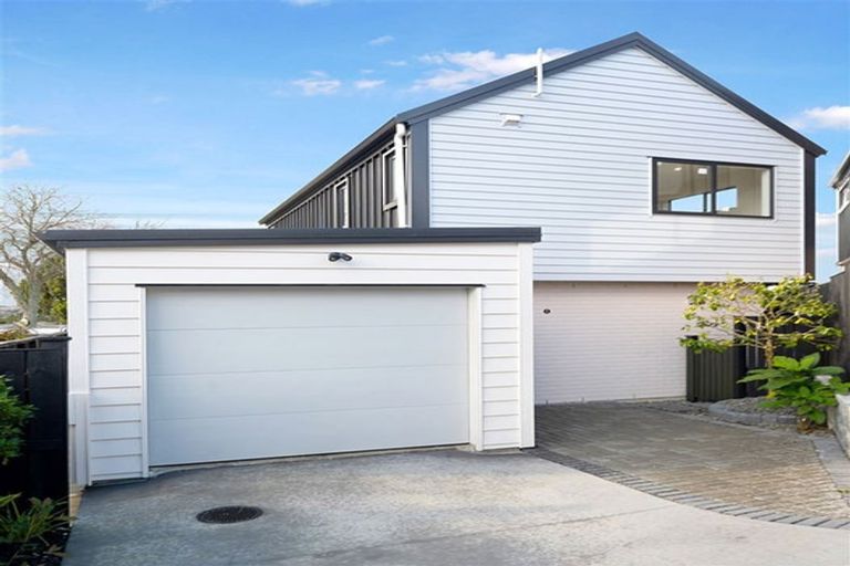 Photo of property in 40d Nikau Street, New Lynn, Auckland, 0600