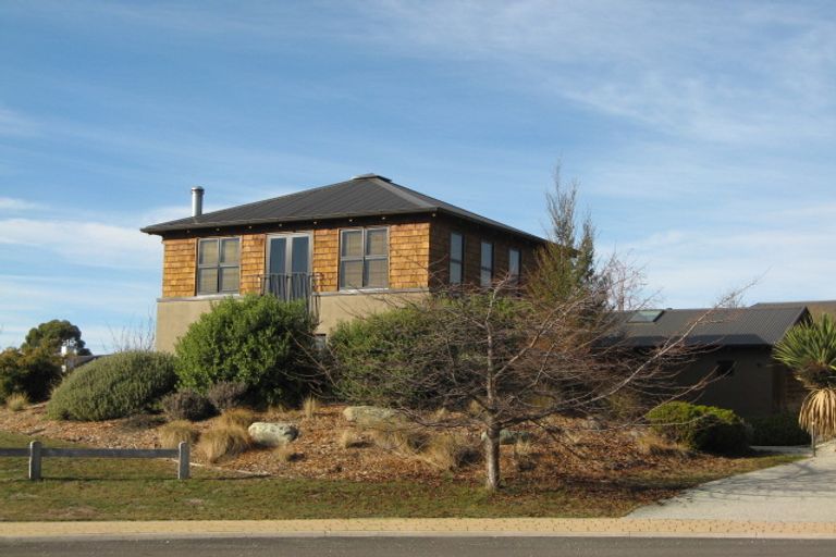 Photo of property in 12 Little Oak Common, Wanaka, 9305