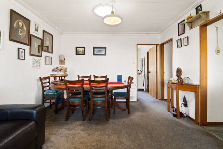 Photo of property in 17 Argyle Street, Mornington, Dunedin, 9011