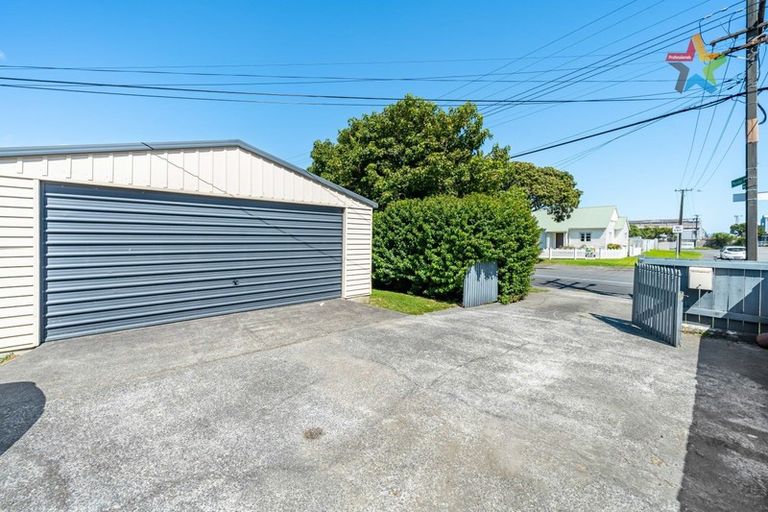 Photo of property in 40 Bell Road, Waiwhetu, Lower Hutt, 5010