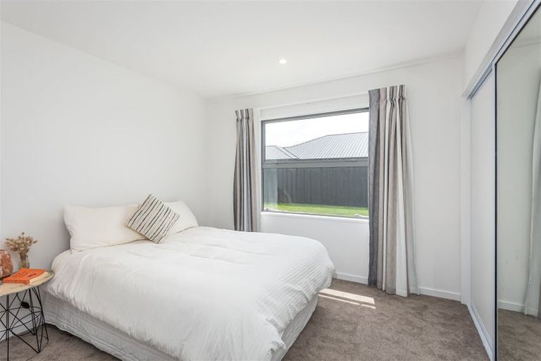 Photo of property in 11 Merino Crescent, Amberley, 7410