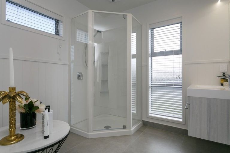 Photo of property in 76 Huka Heights Drive, Rangatira Park, Taupo, 3330