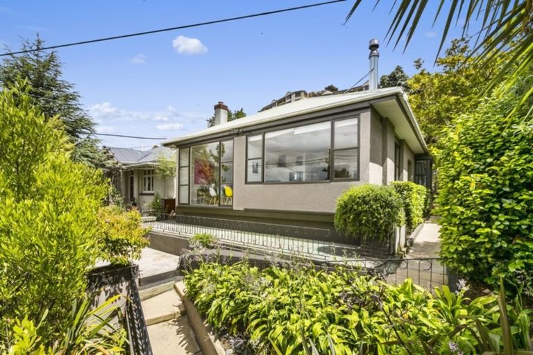 Photo of property in 72 Forbury Road, Saint Clair, Dunedin, 9012