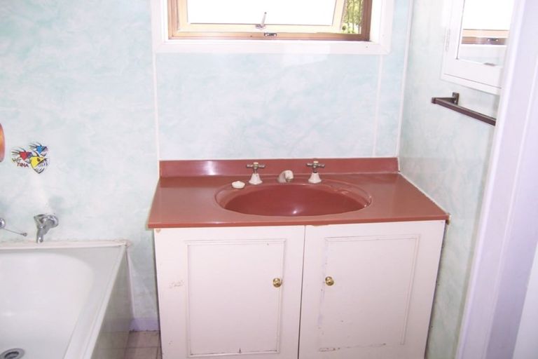 Photo of property in 19 Ben Keys Street, Te Puke, 3119