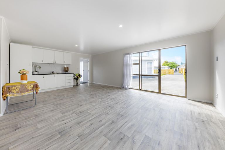 Photo of property in 24 President Avenue, Papakura, 2110