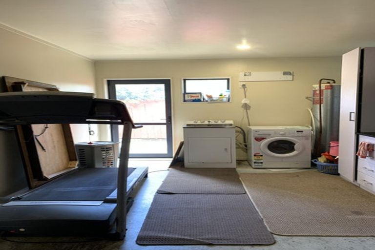 Photo of property in 3 Carlas Way, Ranui, Auckland, 0612