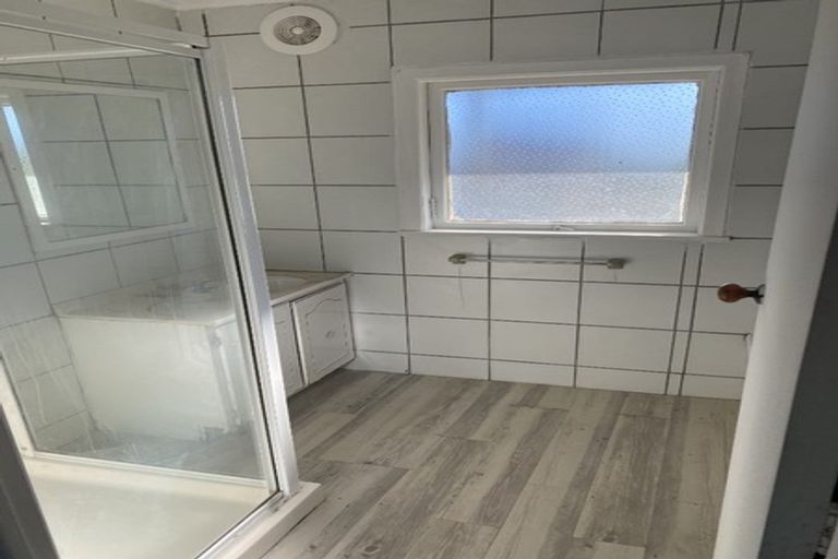 Photo of property in 1 Lansdown Avenue, Papatoetoe, Auckland, 2025