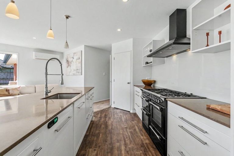 Photo of property in 5 Jozecom Place, Rolleston, 7614
