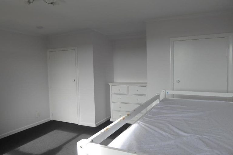 Photo of property in 35 Fraser Avenue, Johnsonville, Wellington, 6037