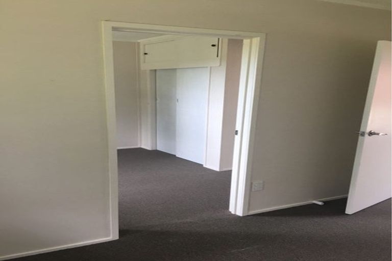 Photo of property in 60b Royal Road, Massey, Auckland, 0614