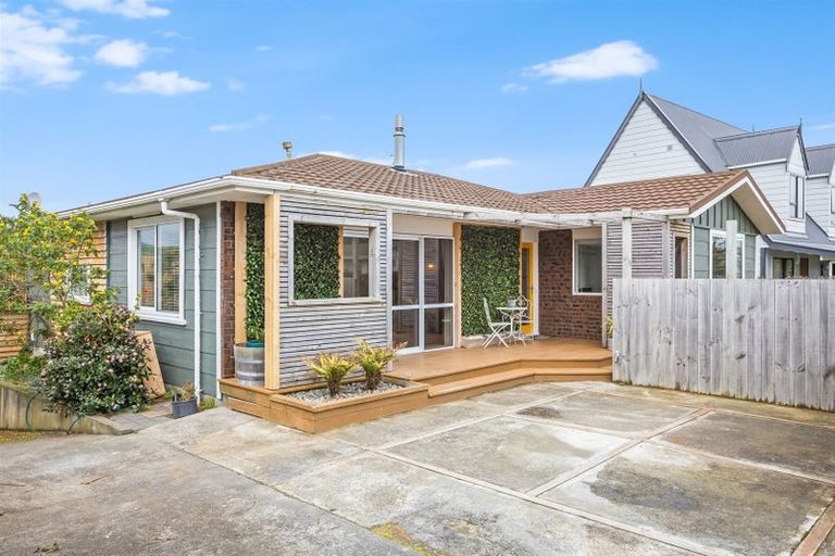 Photo of property in 10 Trispen Place, Camborne, Porirua, 5026