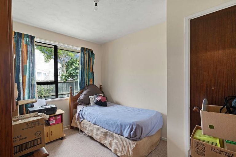 Photo of property in 2 Wilson Street, Islington, Christchurch, 8042