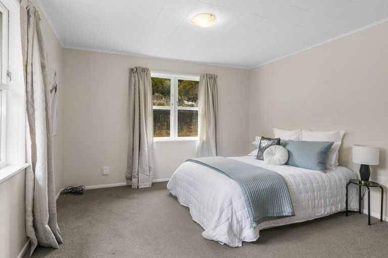 Photo of property in 296 Naenae Road, Naenae, Lower Hutt, 5011