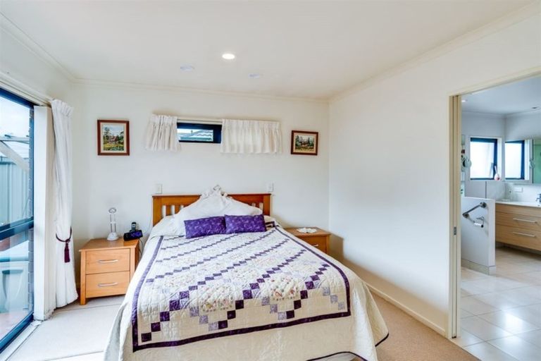 Photo of property in 120 Ascot Avenue, Taradale, Napier, 4112