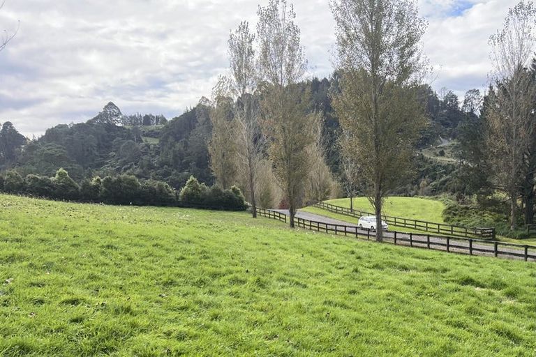 Photo of property in 94 Tangiroimata Track, Pyes Pa, 3173