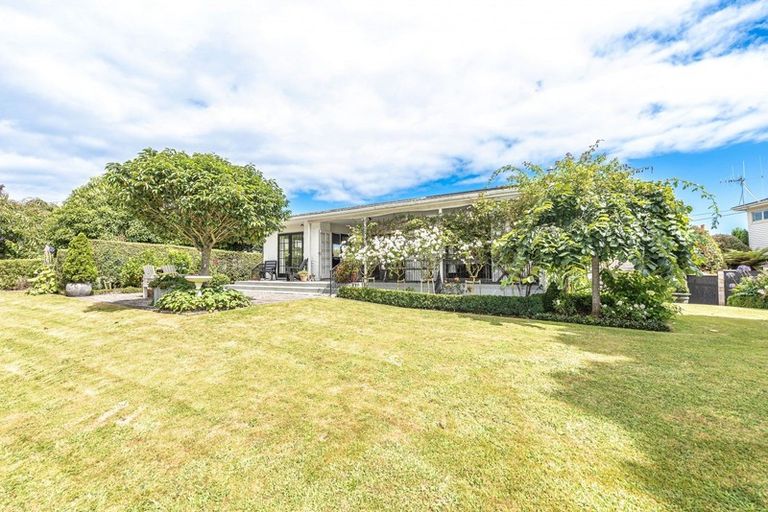 Photo of property in 106 Great North Road, Saint Johns Hill, Whanganui, 4500