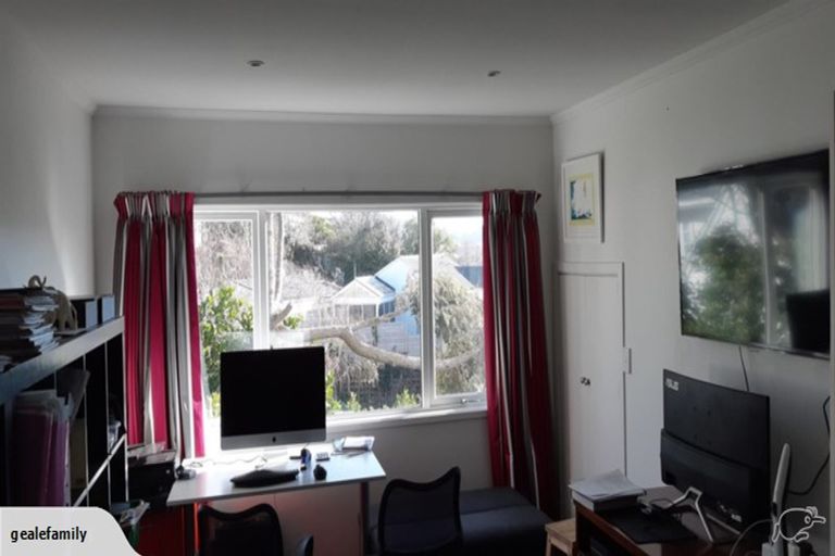 Photo of property in 82 Townsend Road, Miramar, Wellington, 6022