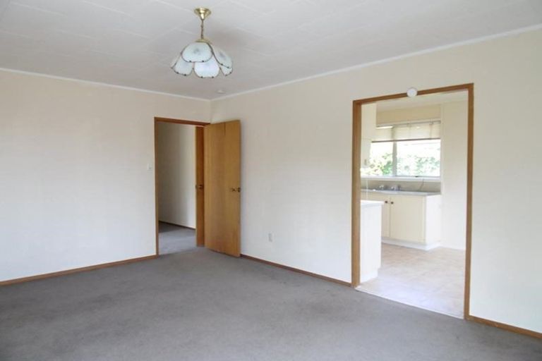Photo of property in 372 East Coast Road, Sunnynook, Auckland, 0630