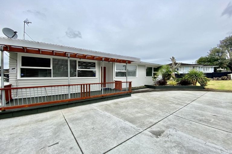 Photo of property in 73 Friesian Drive, Mangere, Auckland, 2022