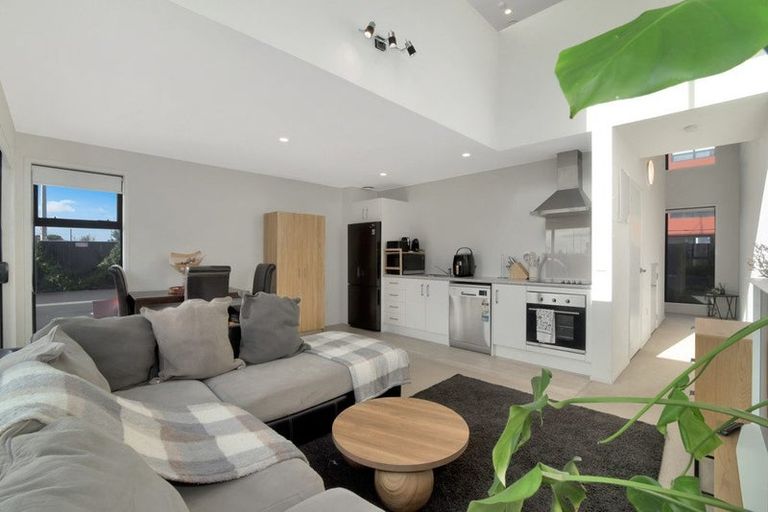 Photo of property in 17 Owens Place, Mount Maunganui, 3116