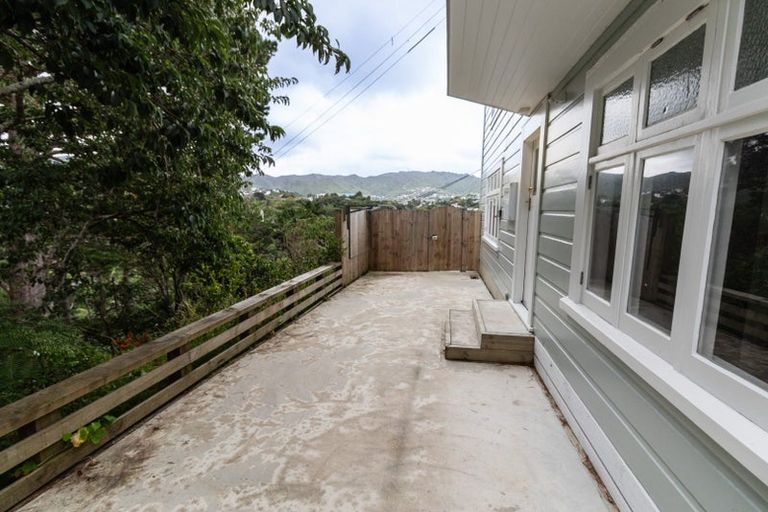 Photo of property in 2/139 Wadestown Road, Wadestown, Wellington, 6012