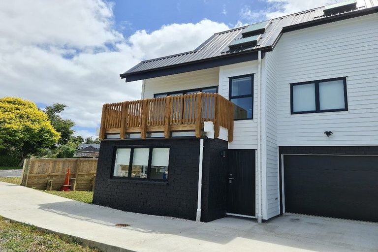 Photo of property in 34a Weldene Avenue, Glenfield, Auckland, 0629