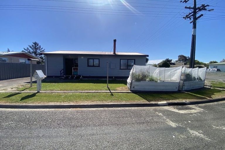 Photo of property in 11a Johnson Street, Waipawa, 4210