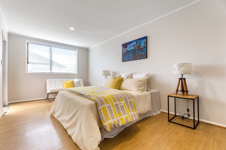 Photo of property in 55 Cambridge Terrace, Papatoetoe, Auckland, 2025