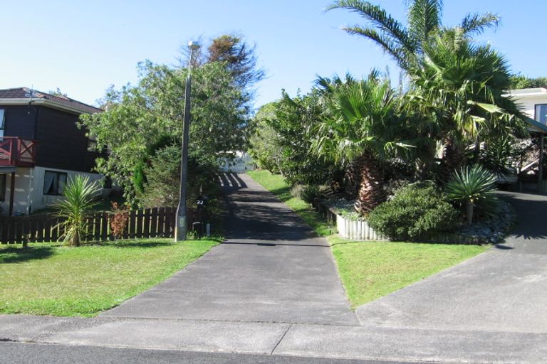 Photo of property in 22 Pahi Place, West Harbour, Auckland, 0618
