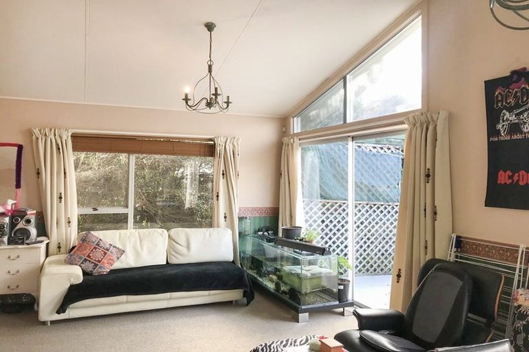 Photo of property in 37 Seon Place, Birkdale, Auckland, 0626