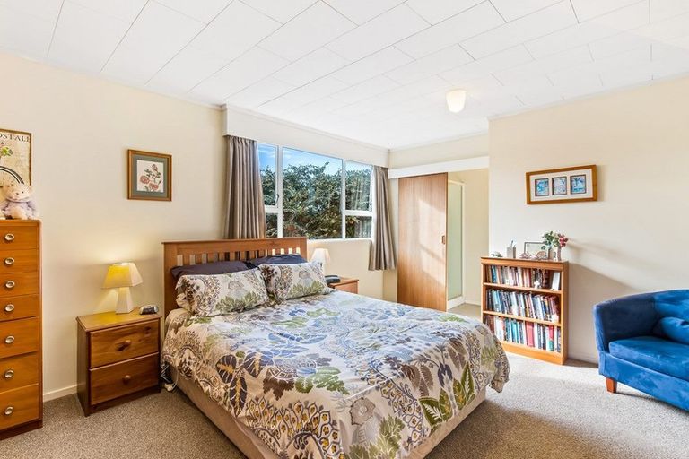 Photo of property in 37 Te Kupe Road, Paraparaumu Beach, Paraparaumu, 5032