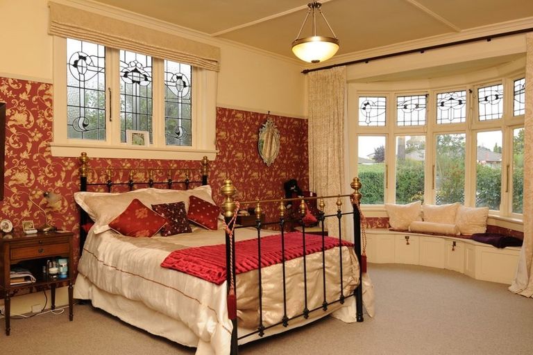 Photo of property in 1 Parsonage Road, Waimate, 7924