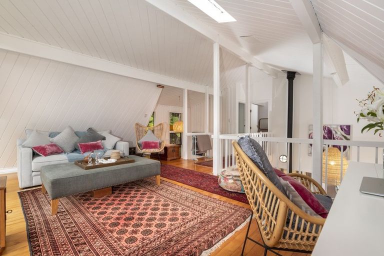 Photo of property in 16 Major Bridge Drive, Russell, 0272