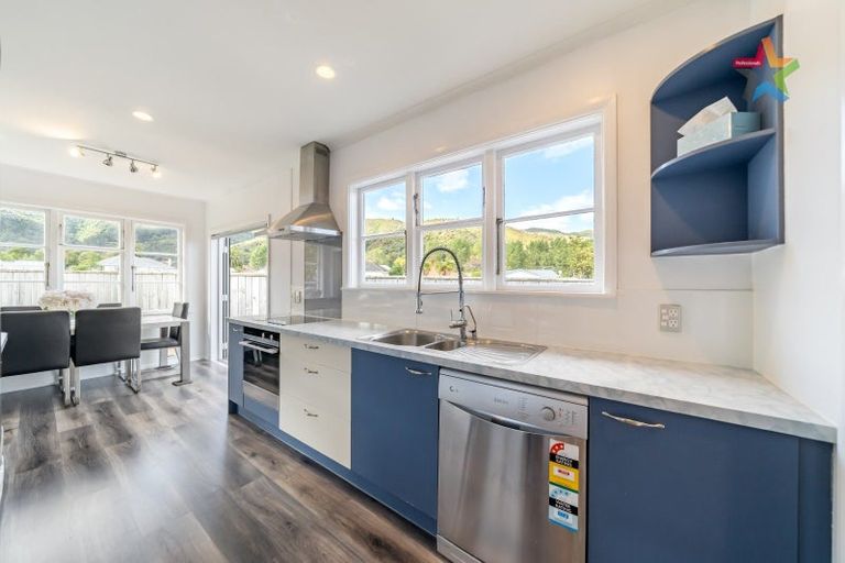 Photo of property in 4 Waikaha Street, Pokeno, 2472